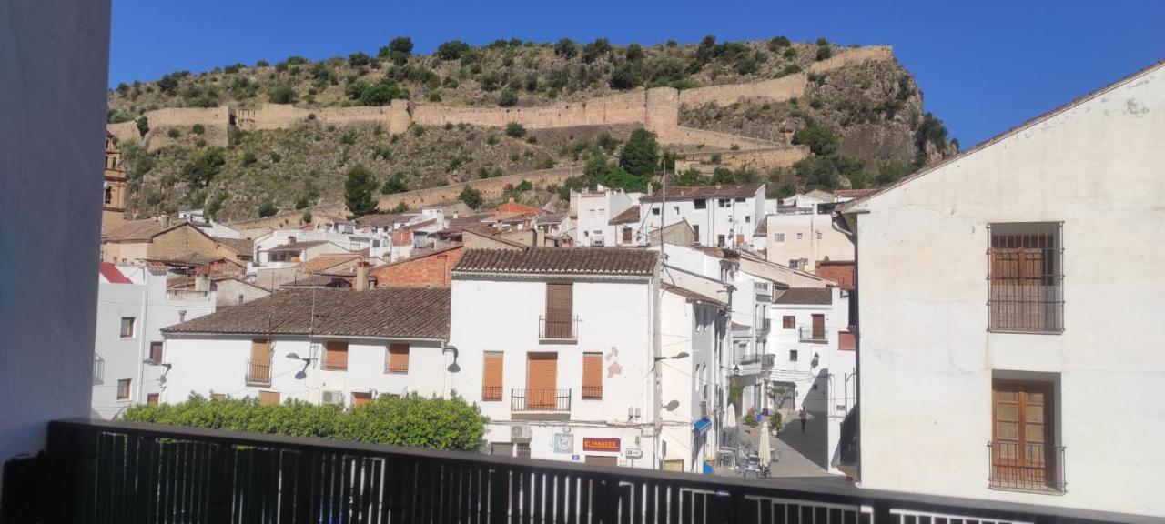Muy Centrico La Plaza Apartment Chulilla Exterior photo